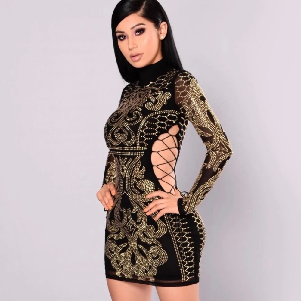Fashion Nova dress - Picture 4 of 5